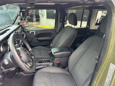 Used 2021 Jeep Wrangler Unlimited Sport AWD/4WD image 5