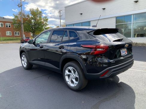 New 2026 Chevrolet Trax LS w/ LS Convenience Package image 5
