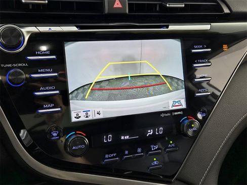Used 2020 Toyota Camry XSE image 21