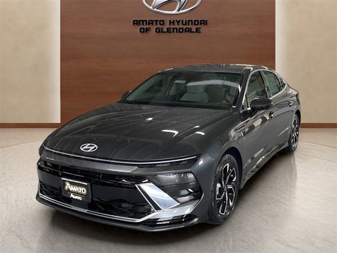 Used 2025 Hyundai Sonata SEL image 1