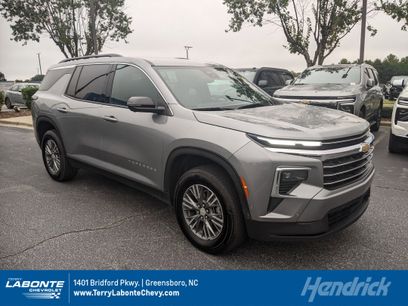 Certified 2024 Chevrolet Traverse LT w/ Enhanced Driving Package