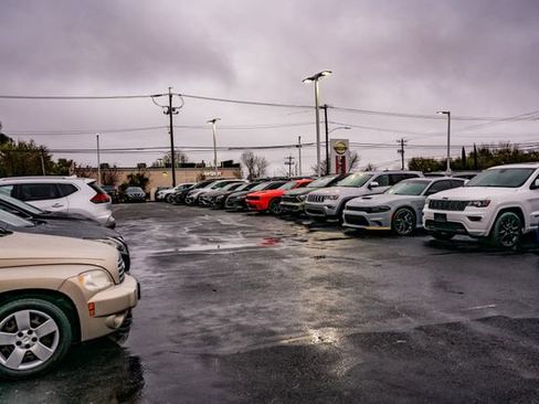 Used 2024 Nissan Sentra SV image 15