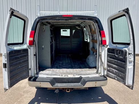 Used 2014 GMC Savana 2500 RWD image 13