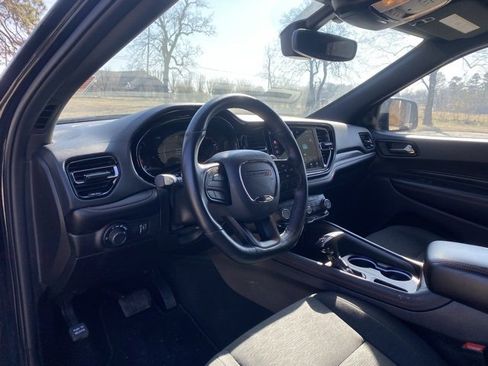 Used 2025 Dodge Durango GT image 17