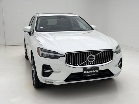 Used 2023 Volvo XC60 B5 Ultimate w/ Climate Package image 7