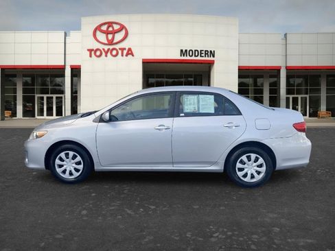 Used 2011 Toyota Corolla LE FWD image 8