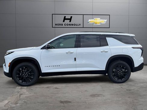 New 2026 Chevrolet Traverse LT w/ Midnight/Sport Edition AWD/4WD image 2
