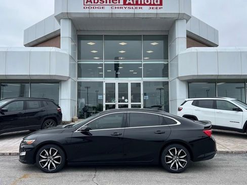 Used 2021 Chevrolet Malibu RS FWD image 3