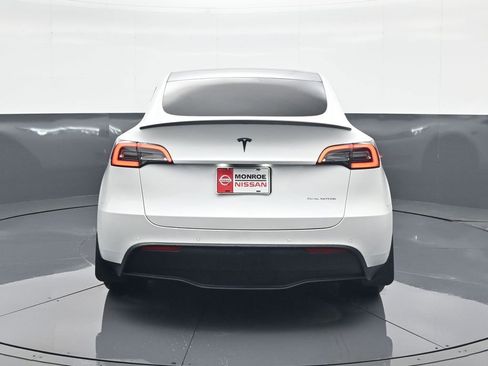 Used 2021 Tesla Model Y Long Range image 6