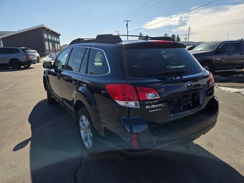 Used 2013 Subaru Outback 2.5i Limited w/ Moonroof Pkg image 9