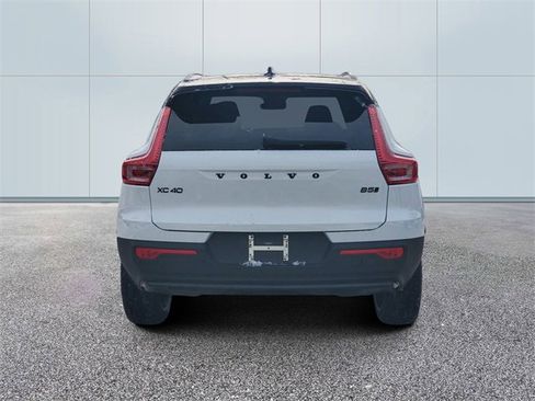 New 2026 Volvo XC40 B5 Ultra w/ Protection Package Premier image 5