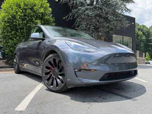 Used 2023 Tesla Model Y Long Range AWD/4WD image 8
