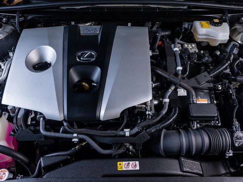 Used 2019 Lexus ES 300h image 6