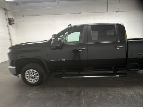 Used 2025 Chevrolet Silverado 2500 LT w/ Convenience Package image 5