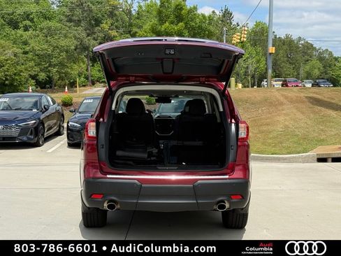 Used 2024 Subaru Ascent Touring AWD/4WD image 16