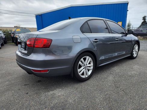 Used 2012 Volkswagen Jetta GLI Autobahn FWD image 6