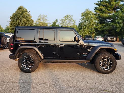Used 2022 Jeep Wrangler Unlimited Rubicon 4xe w/ Cold Weather Group AWD/4WD image 8