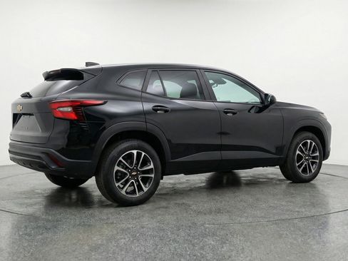 Used 2025 Chevrolet TrailBlazer LT image 9