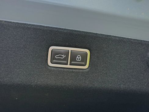 Used 2024 Hyundai Ioniq 6 SE RWD image 73