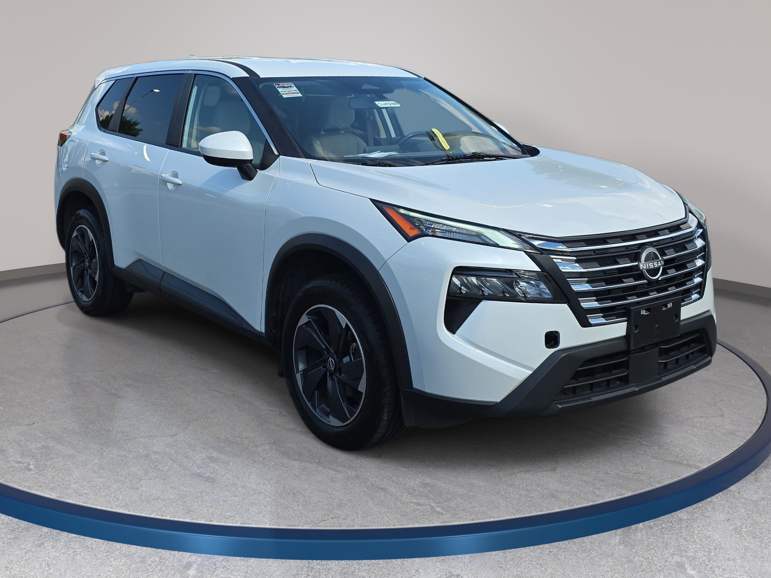 Used 2025 Nissan Rogue SV AWD/4WD image 3