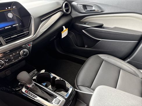 New 2026 Chevrolet Trax ACTIV w/ Driver Confidence Package FWD image 19