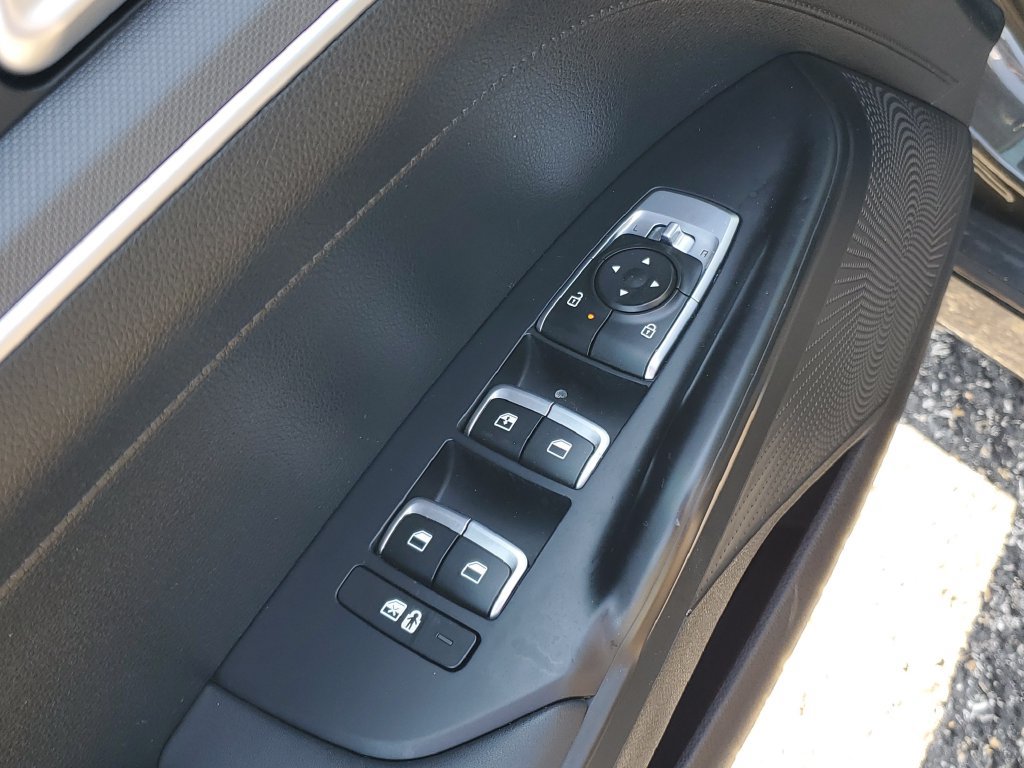 Used 2025 Kia K5 LXS FWD image 9