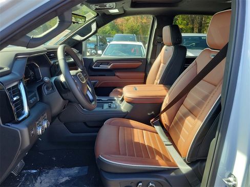 New 2026 GMC Sierra 2500 Denali Ultimate w/ Max Trailering Package image 11