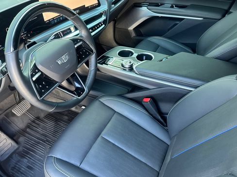 Certified 2024 Cadillac Lyriq Sport w/ LPO, Floor Liner Package AWD/4WD image 9