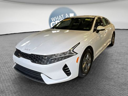 Used 2022 Kia K5 LXS FWD image 8