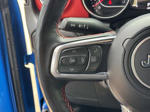 Used 2022 Jeep Wrangler Unlimited Rubicon w/ Xtreme Recon 35" Tire Package image 28