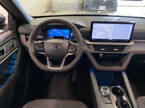 New 2026 Ford Explorer ST-Line w/ ST-Line Street Pack AWD/4WD image 12