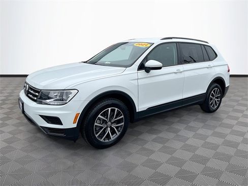 Used 2021 Volkswagen Tiguan S image 3