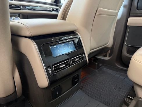 Used 2020 Lincoln Aviator Reserve RWD image 17