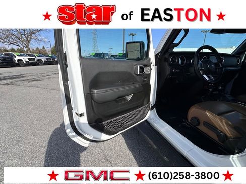 Used 2022 Jeep Wrangler Unlimited Rubicon 4xe w/ Cold Weather Group image 19