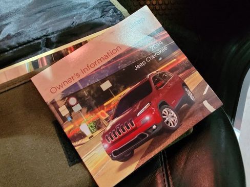 Used 2014 Jeep Cherokee Trailhawk w/ Technology Group image 64