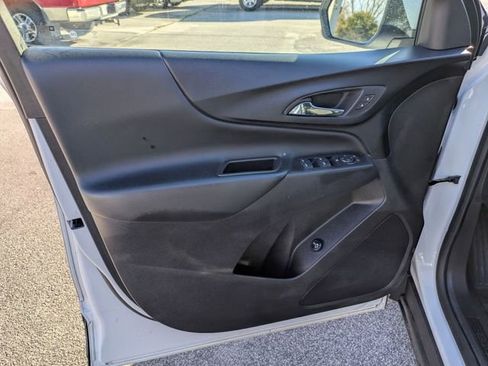 Used 2024 Chevrolet Equinox LT image 12