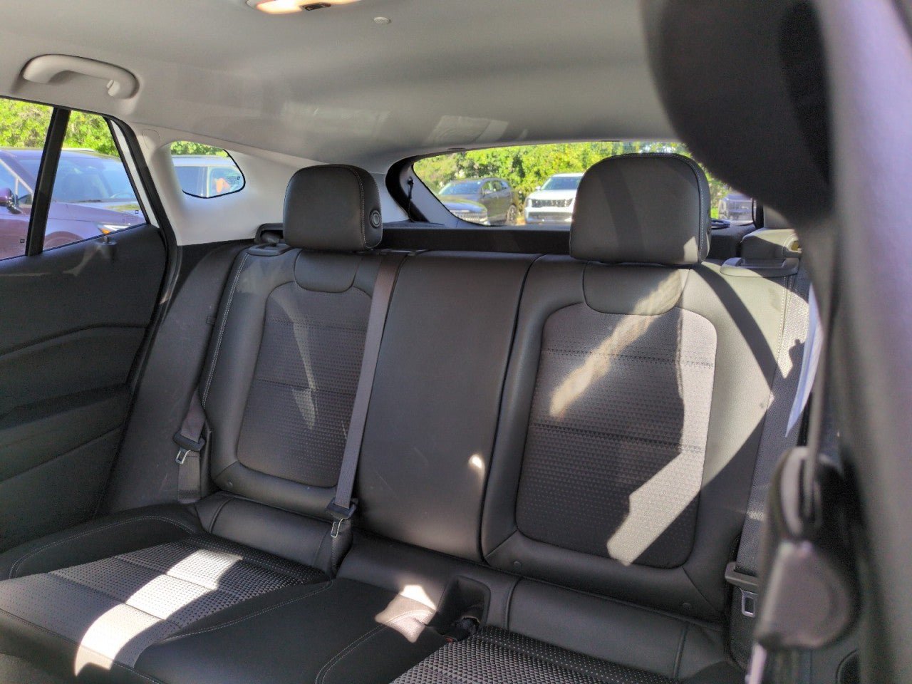 Used 2025 Chevrolet Trax LT FWD image 22