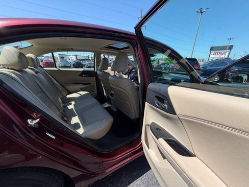 Used 2014 Honda Accord EX-L image 17