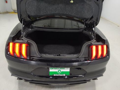 Used 2019 Ford Mustang Coupe RWD image 29