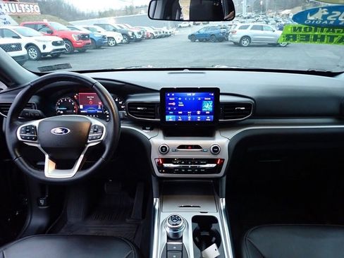 Certified 2023 Ford Explorer XLT w/ Equipment Group 202A image 20