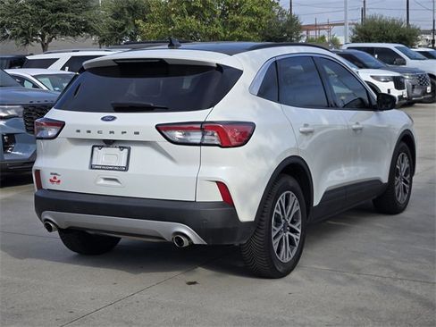 Used 2022 Ford Escape SEL image 7