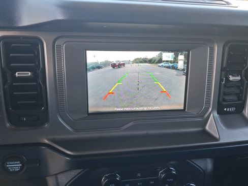 Used 2022 Ford Bronco Outer Banks AWD/4WD image 25