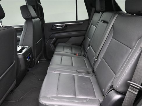 Used 2025 Chevrolet Tahoe LT AWD/4WD image 14