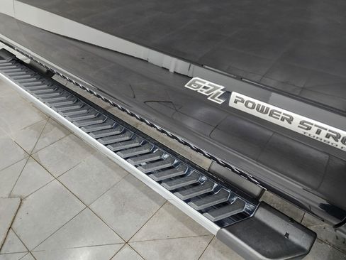 Used 2019 Ford F350 Lariat w/ Chrome Package image 25