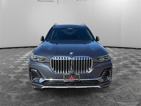 Used 2022 BMW X7 xDrive40i w/ Premium Package image 2