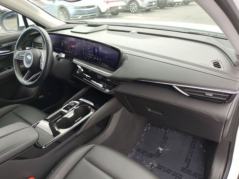 Used 2024 Buick Envision Preferred image 34