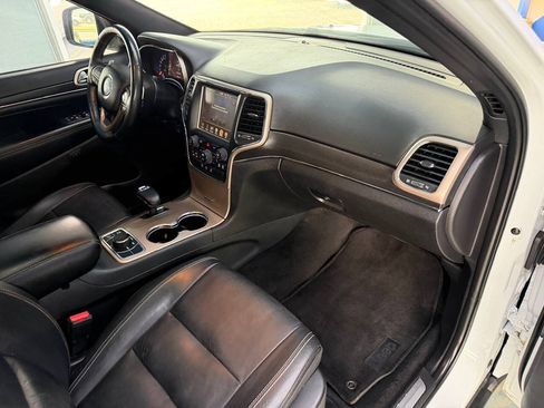 Used 2015 Jeep Grand Cherokee Limited AWD/4WD image 14