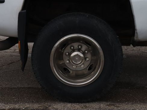 Used 2003 GMC Sierra 3500 SLE image 39