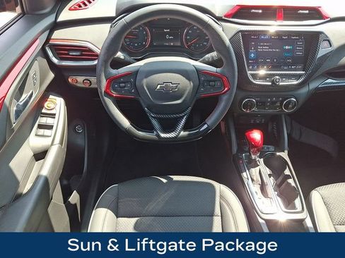 Used 2023 Chevrolet TrailBlazer RS w/ Sun and Liftgate Package AWD/4WD image 3