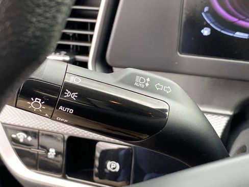 Used 2024 Kia Sportage LX image 17